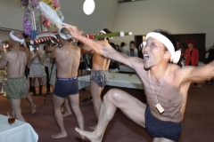明小神輿　根本真一（軽音８０）躍動！